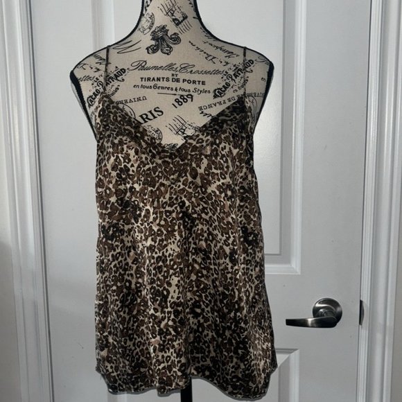 Wilfred Tops - Wilfred SILK Leopard Tank Top Camisole M Animal Print Aritzia